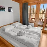 Demi-chalet Familial Au Calme Avec Magnifique Vue