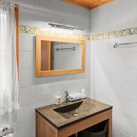 Chalet Demi-chalet Familial Au Calme Avec Magnifique Vue