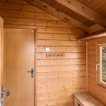 Chalet Demi-chalet Familial Au Calme Avec Magnifique Vue *